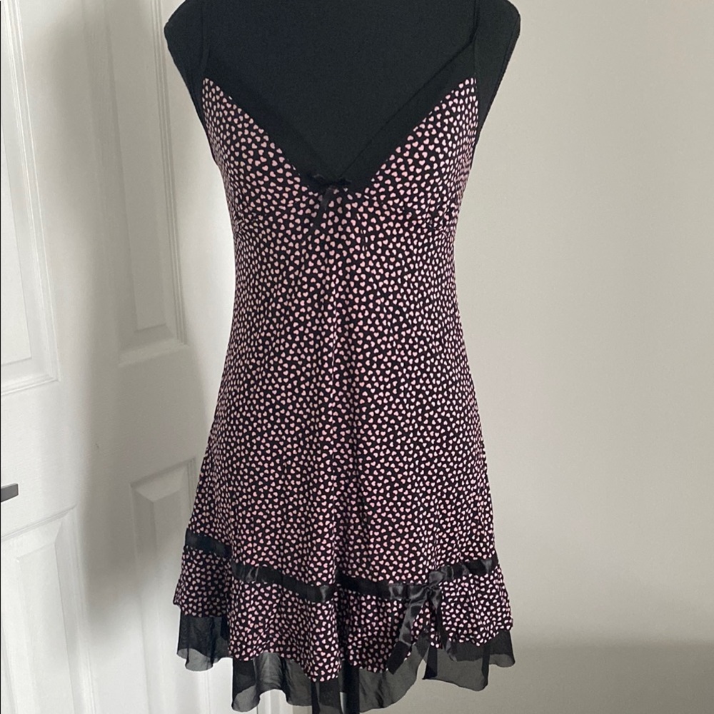 Elegant Black and Pink Women's Sleep wear